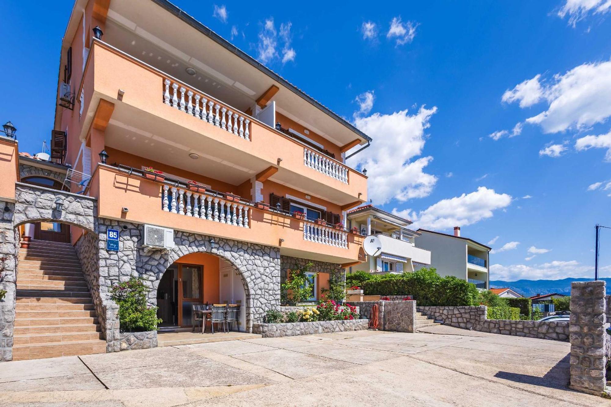 Apartments Rose Čižići Bagian luar foto