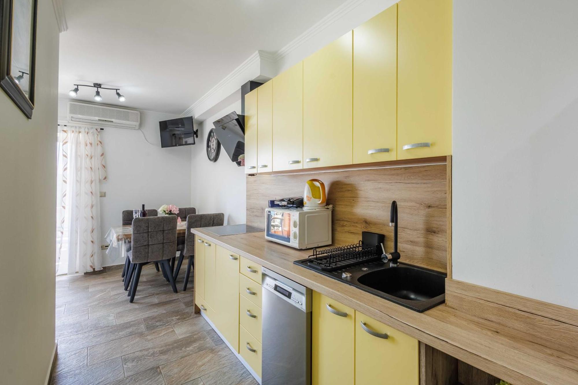 Apartments Rose Čižići Bagian luar foto